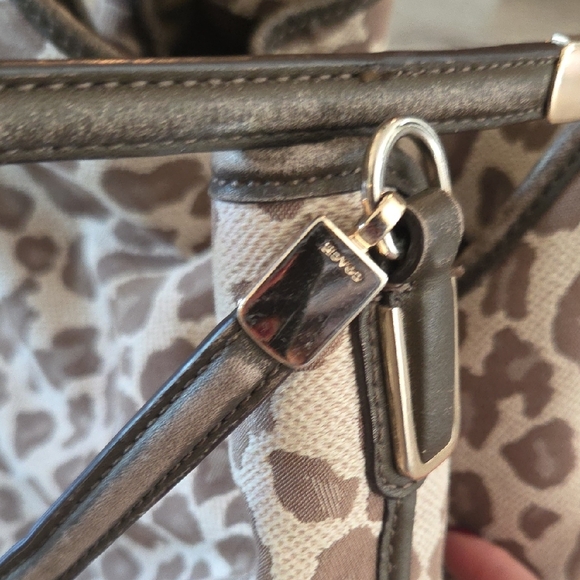 Coach Ocelot Leopard Madison Pheobe Shoulder Tote - Picture 6 of 10